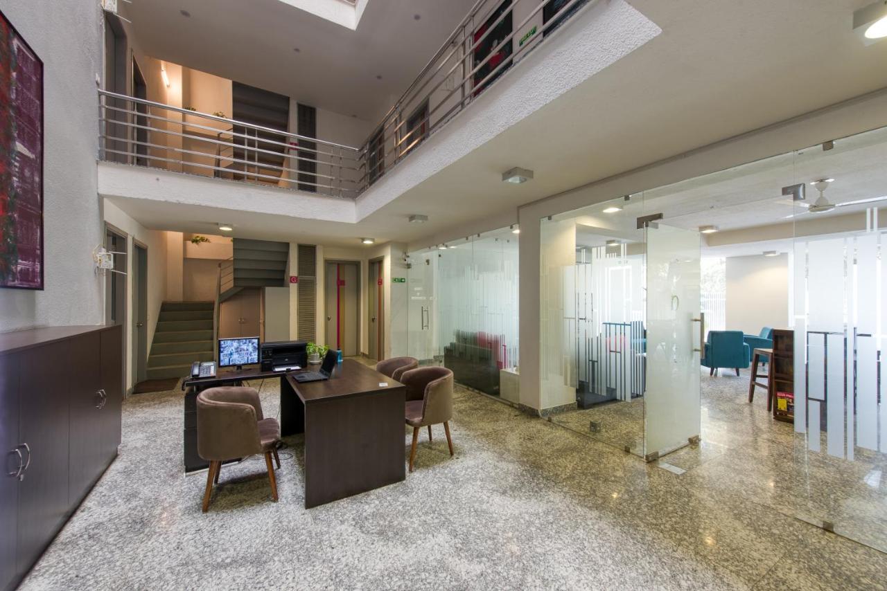 Rosastays Gurugram Sec 31 Gurgaon Exteriör bild